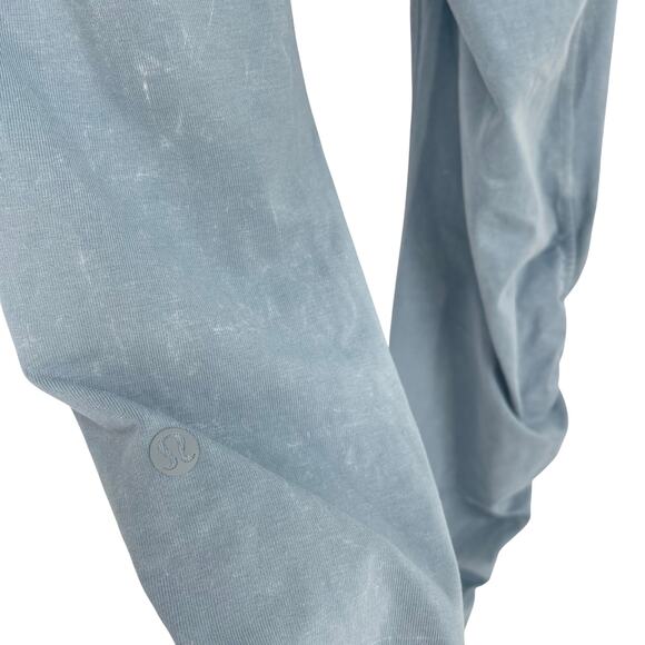 Lululemon Inner Glow Tight 28" Washed Chambray Size 4 - Picture 4 of 8